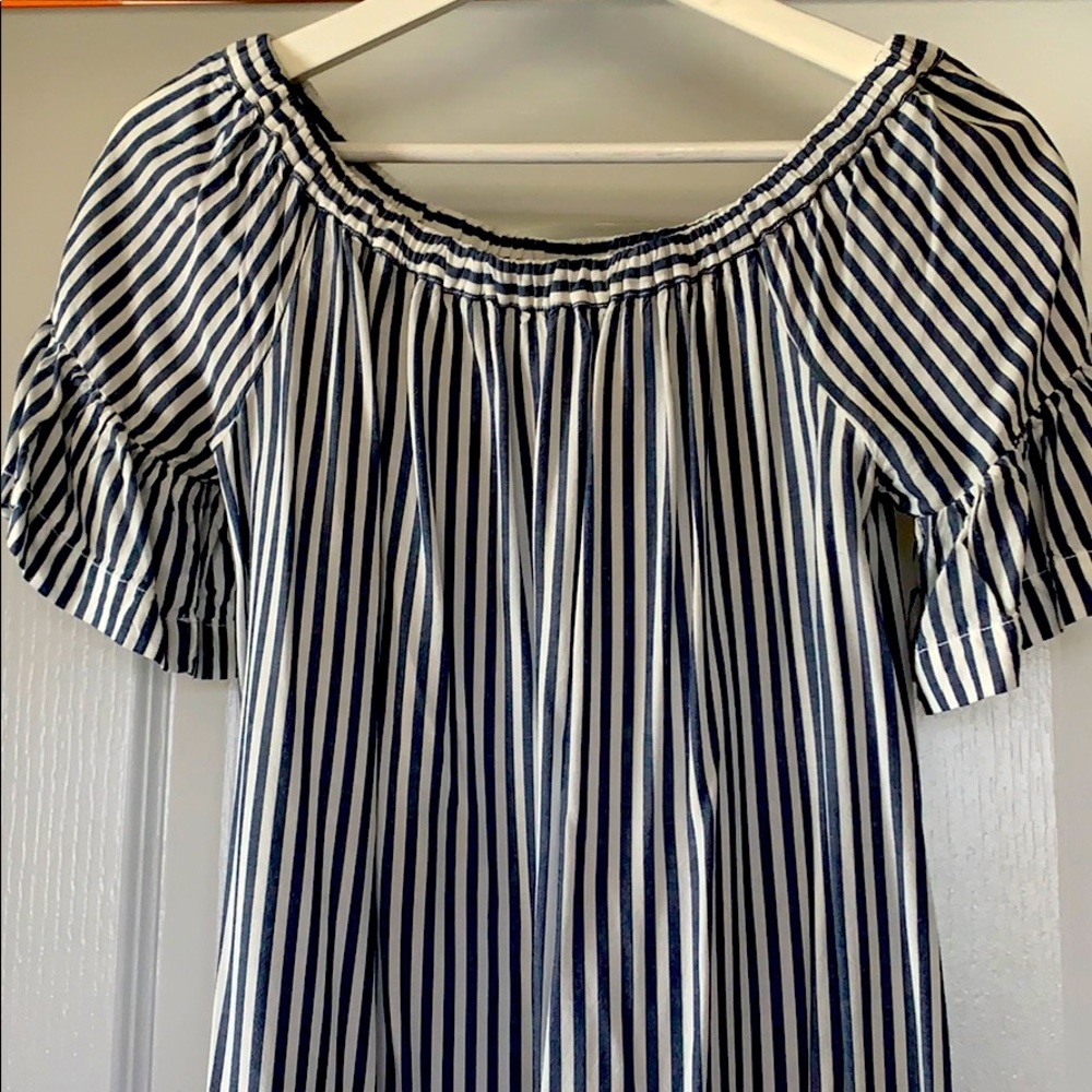 Flowy dress perfect for the beach/outdoors!